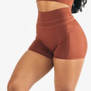 ALPHALETE ALPHALUX FORCE SHORT (MARTIAN RED)